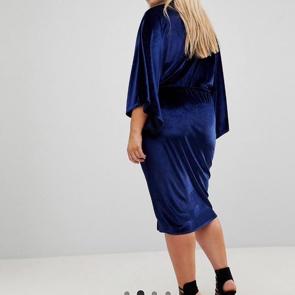 Sophisticated velvet wrap dress for holiday party or any evening occasion. - Picture 4 of 8